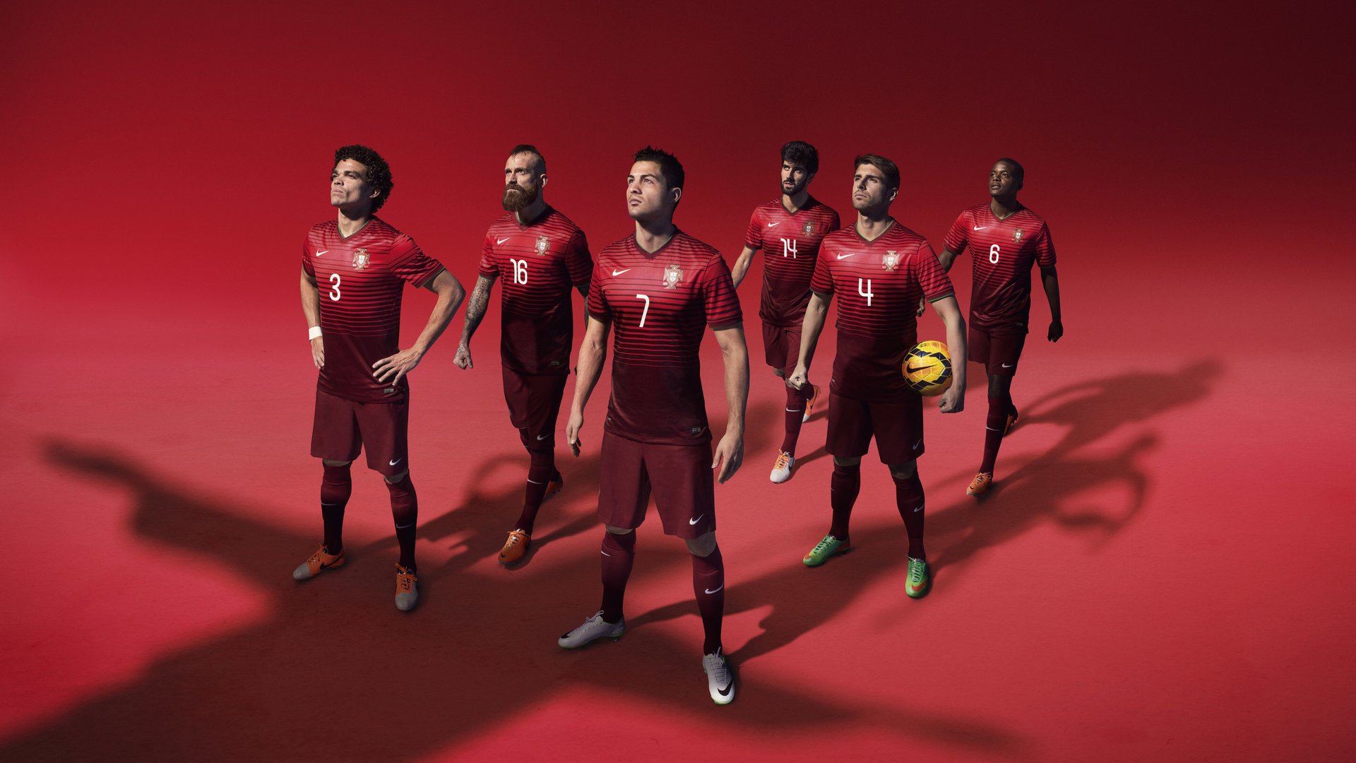 未来“足球皇帝”之路：新秀崭露头角，足坛未来